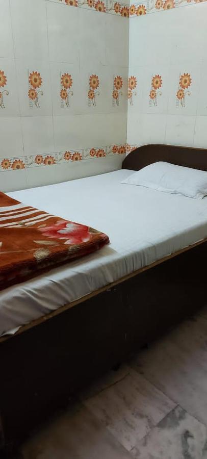 Mj Chawla Homestay Double Bed Attached Bathroom Room Amritsar Exterior foto